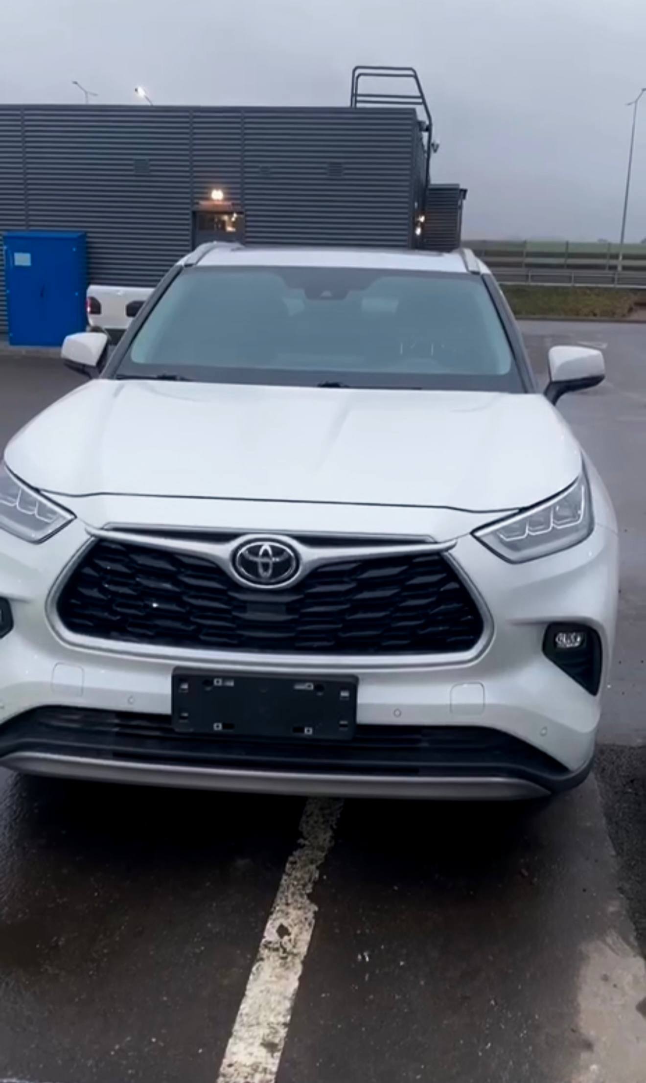 Максим про Toyota Highlander 2022